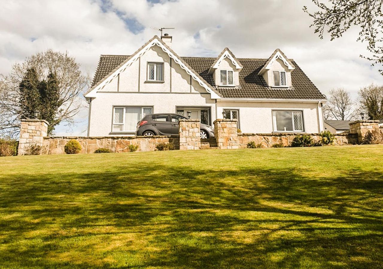 Moat Holiday Rental Lisnaskea Dış mekan fotoğraf