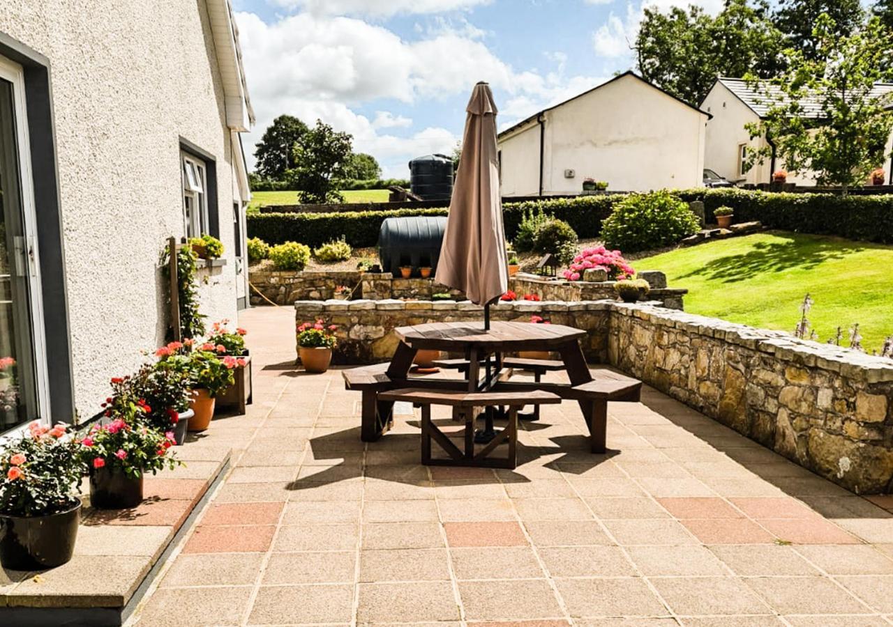 Moat Holiday Rental Lisnaskea Dış mekan fotoğraf